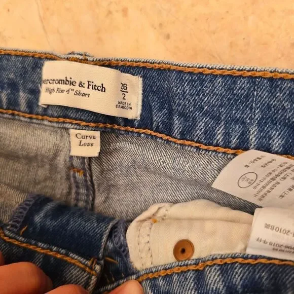 Abercrombie and fitch Love High Rise Mom Short Bestseller - Picture 4 of 5